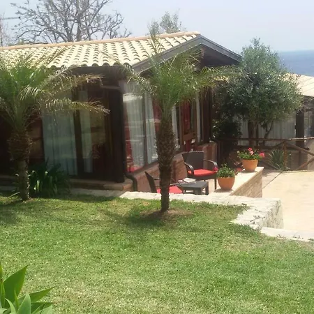 Casa Costanza *